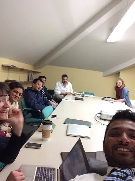 Locked Out of the Lab: How Junior Scholars Are Shut Out of High-Impact Research Networks